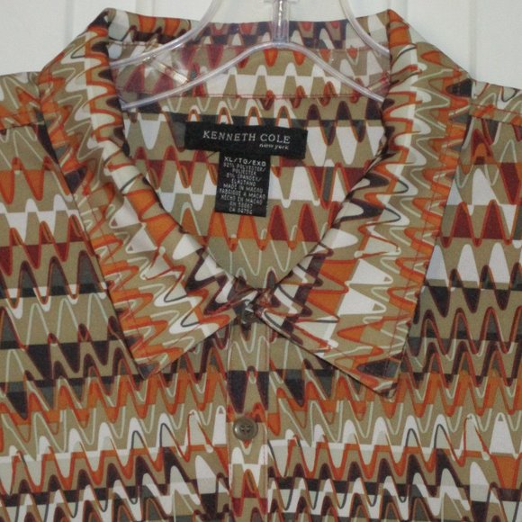 Kenneth Cole New York Mens S/S Geometric Stretch Casual Shirt NWOT- Size Large* - Picture 3 of 3